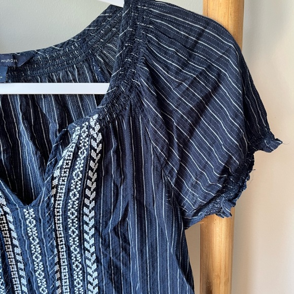Tommy Hilfiger navy and white puffy sleeve top! Size small! Ties at the top ! - Picture 2 of 3